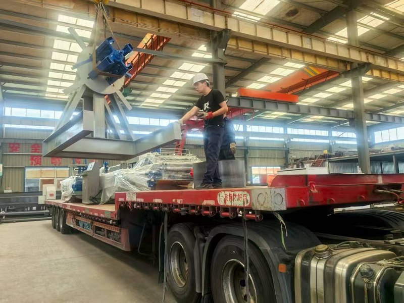 Struktur Baja Liweiyuan C/Z Purlin All-in-One Machine Tiba