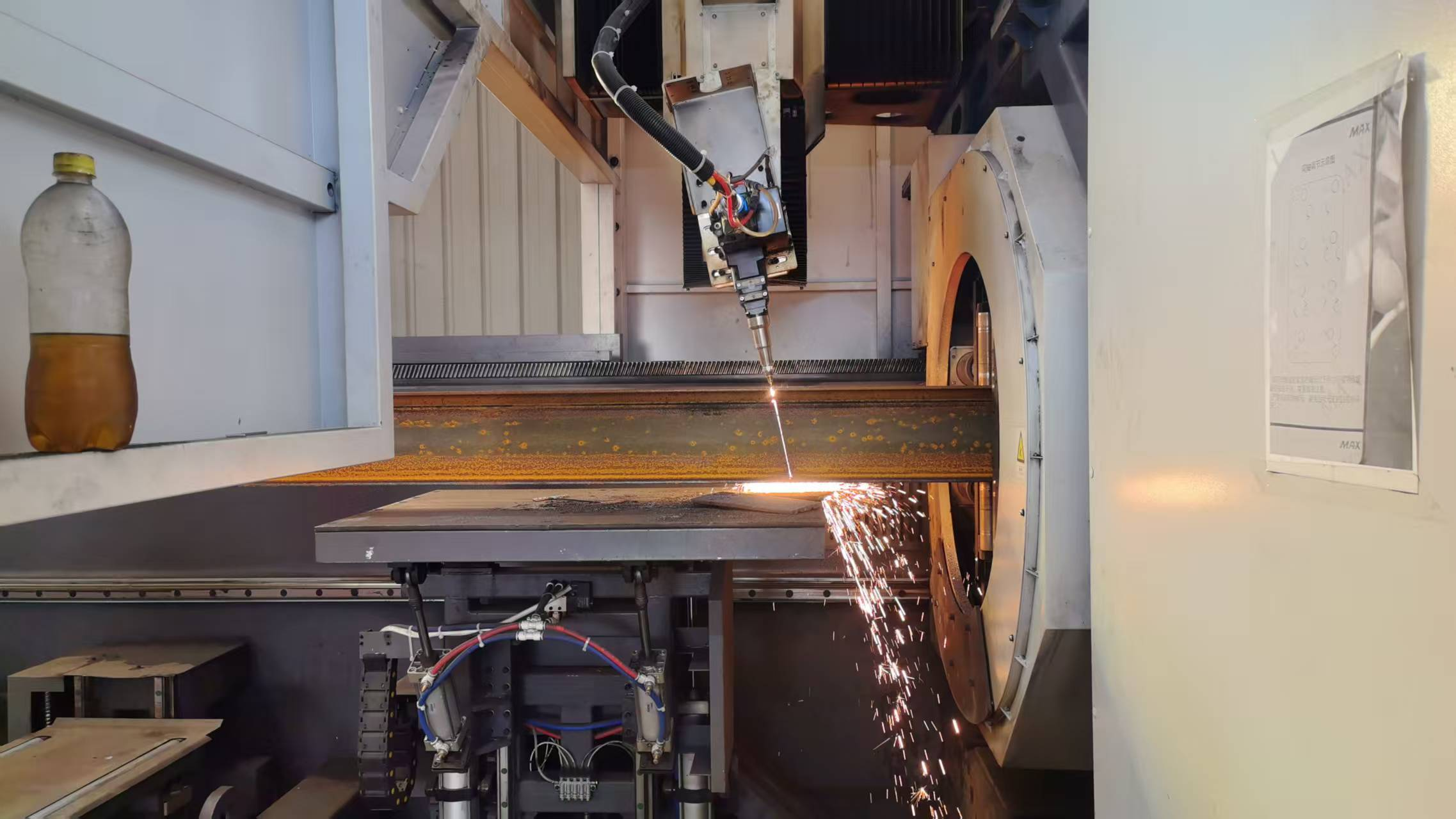 Liweiyuan Meningkatkan Kualitas Pemrosesan Struktur Baja Berita