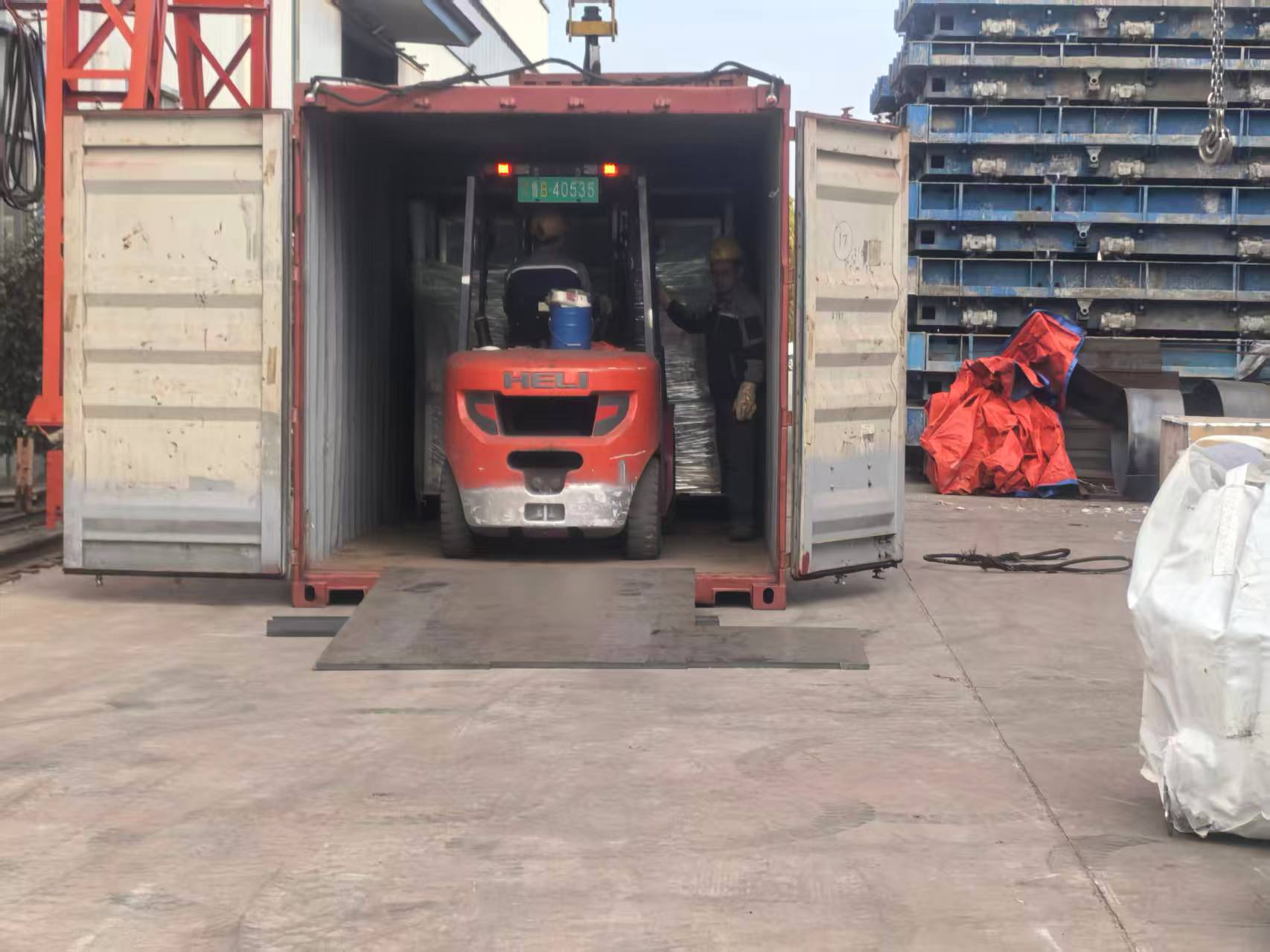 Berita Ekspor Produk Pendukung Struktur Baja Liweiyuan Steel Structure ke Chili