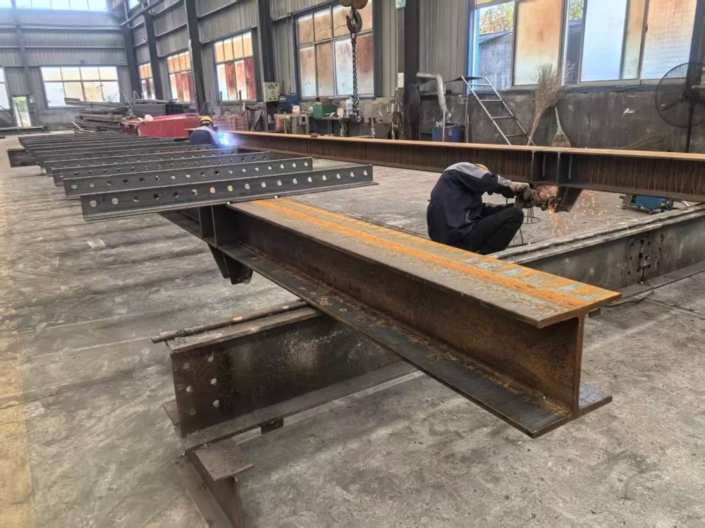 Apakah Alat Pengangkat Struktur Baja Merupakan Solusi Utama untuk Proyek Konstruksi Industri yang Aman dan Efisien